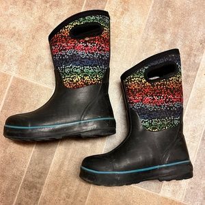 Youth Size 2 Bogs